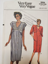 Load image into Gallery viewer, Vogue 9304, UNCUT, Dress Size 18-20-22, Vintage
