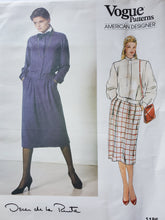 Load image into Gallery viewer, Vogue Pattern 1186, UNCUT, Designer Original Oscar de la Renta, Skirt and Top, Size 10, Vintage
