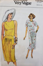 Load image into Gallery viewer, Vintage Vogue Pattern 2641, UNCUT, Very Easy, Misses Dress Size 8-10-12
