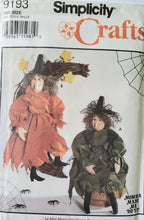 Load image into Gallery viewer, Simplicity Crafts 9193 Halloween Witch Dolls, One Size (16&quot;)
