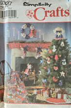 Load image into Gallery viewer, Simplicity Crafts 9327 Christmas Holiday Decor
