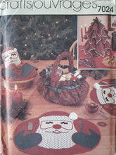Load image into Gallery viewer, Vintage Simplicity 7024, UNCUT, Holiday Crafts
